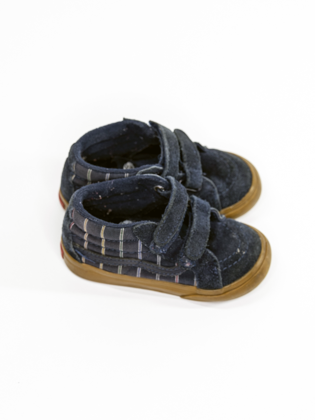 Zapatillas de deporte con velcro en azul marino y suela marrón para niños pequeños